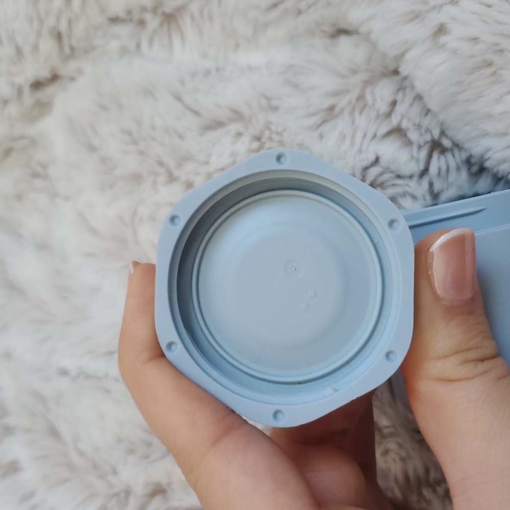 Keep Your Cadence Travel Capsule - Picture 4 of 5